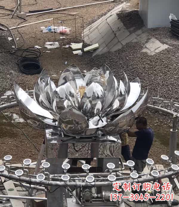 南阳不锈钢荷花景观雕塑