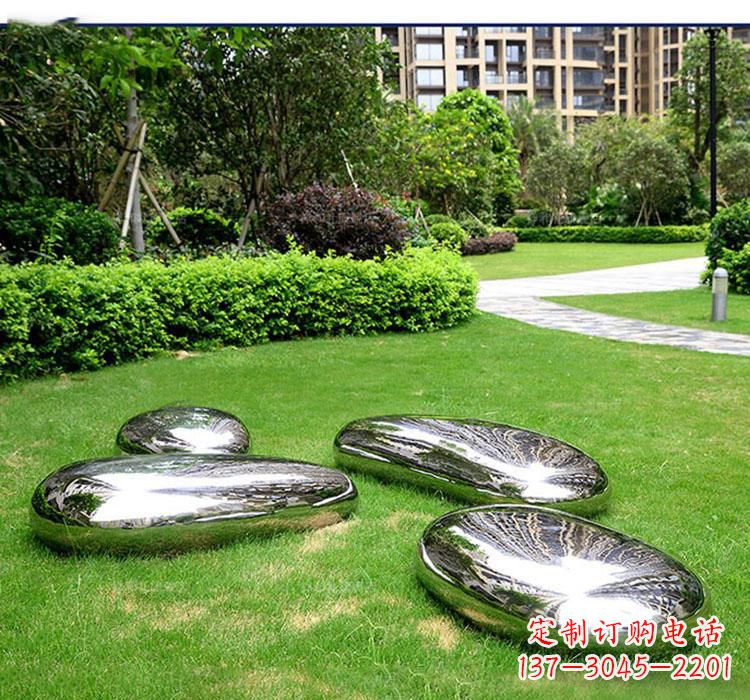 南阳不锈钢鹅卵石镜面雕塑