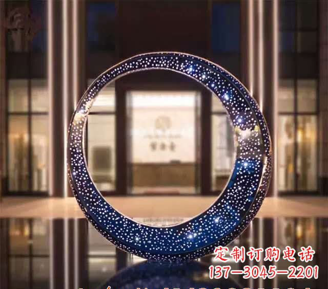 南阳不锈钢发光月亮雕塑照亮夜空的梦幻之光