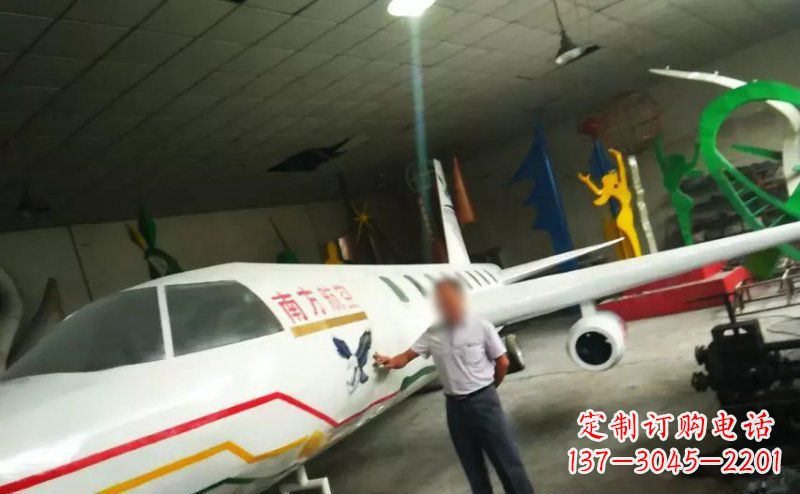 南阳不锈钢飞机雕塑精美的艺术作品