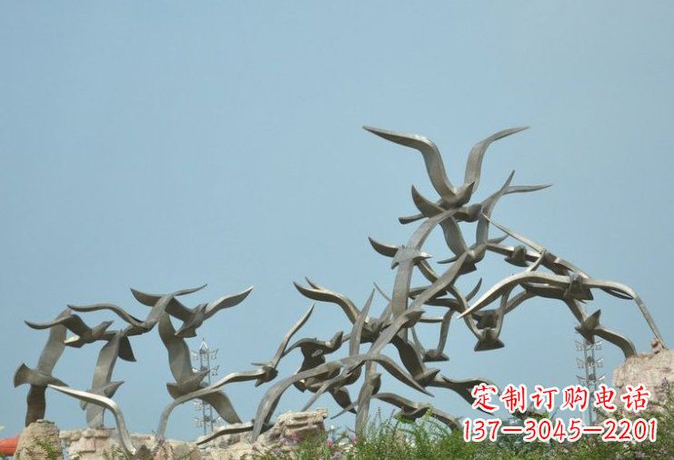 南阳不锈钢大雁雕塑一只翱翔天际的艺术品