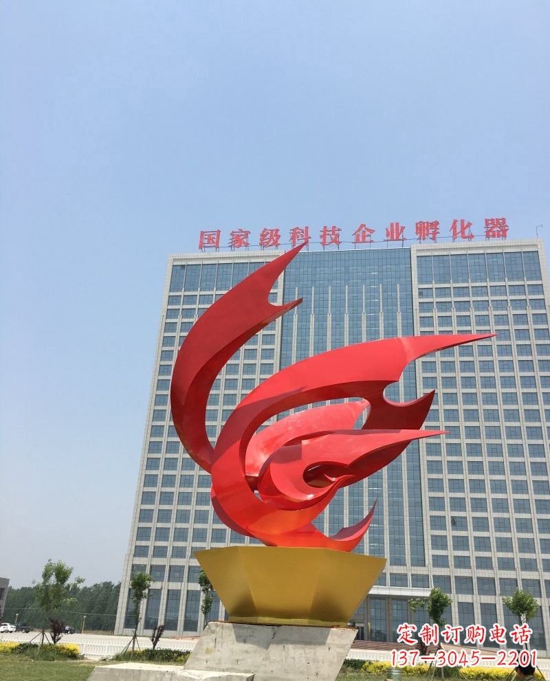 南阳不锈钢凤凰雕塑一种具有传统文化内涵的艺术品