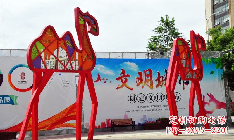 南阳不锈钢骆驼雕塑——精美的艺术之作