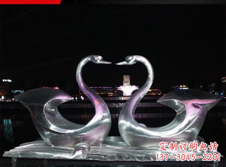 南阳不锈钢天鹅雕塑美化公园