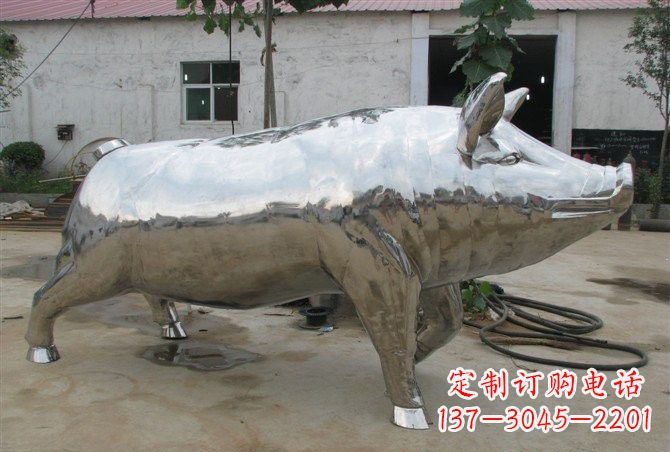 南阳不锈钢公园动物猪雕塑精美雕塑展现完美美学