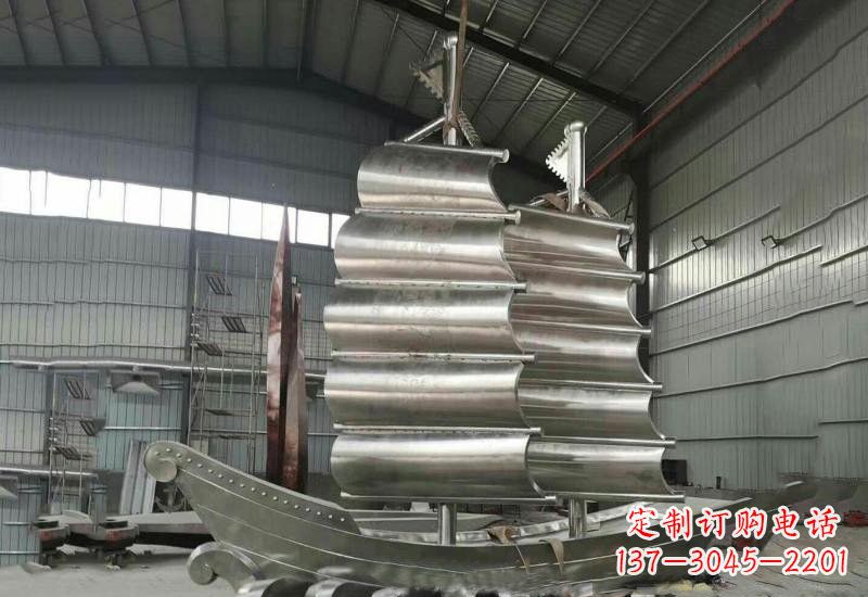 南阳不锈钢公园帆船雕塑