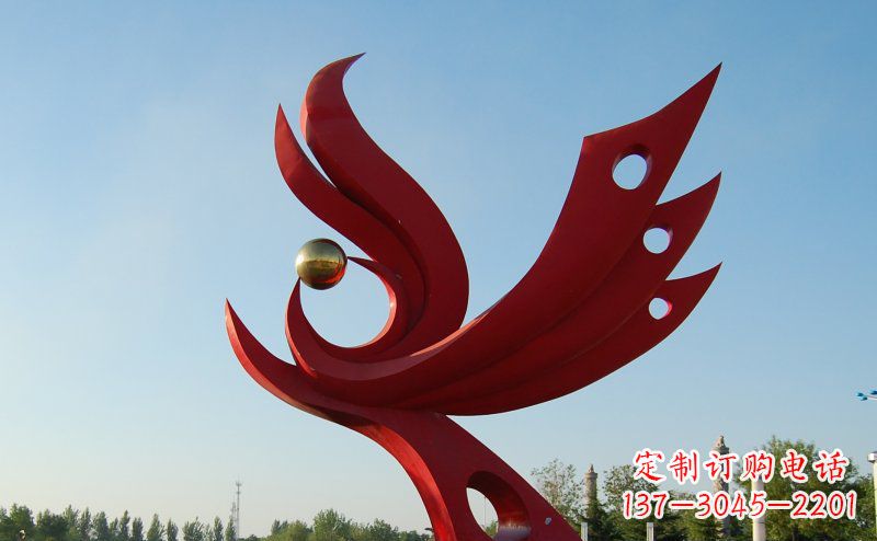 南阳不锈钢公园的凤凰雕塑
