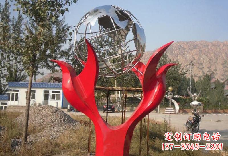 南阳地球雕塑一座象征和平的不锈钢公园