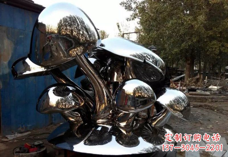 南阳不锈钢公园蘑菇雕塑