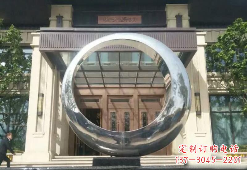 南阳不锈钢公园圆环雕塑精致美观的艺术品