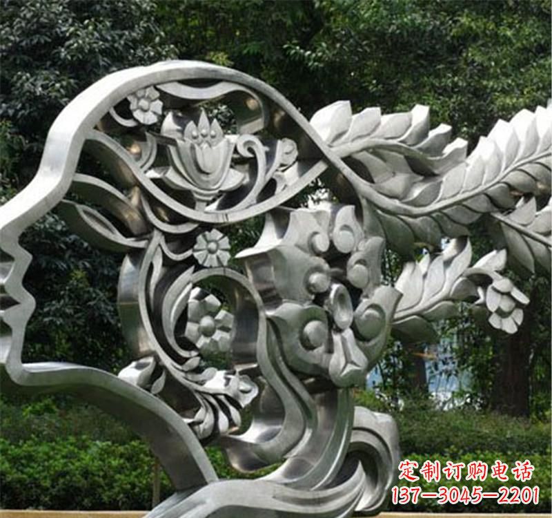南阳不锈钢公园美女头像雕塑