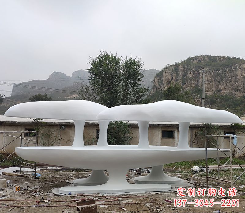 南阳不锈钢公园蘑菇云朵景观雕塑