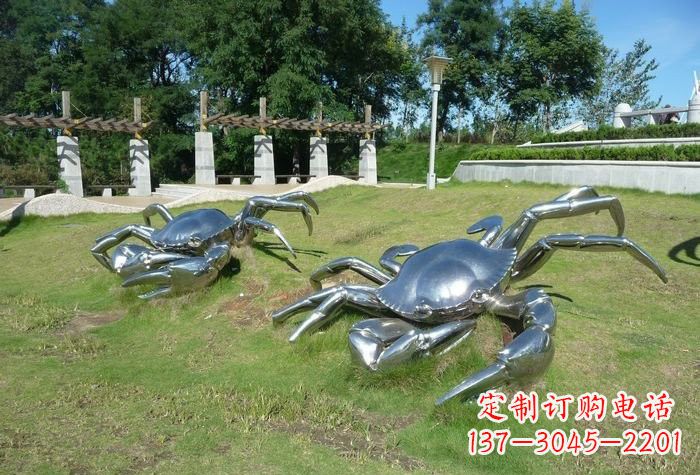 南阳不锈钢螃蟹雕塑美丽的象征