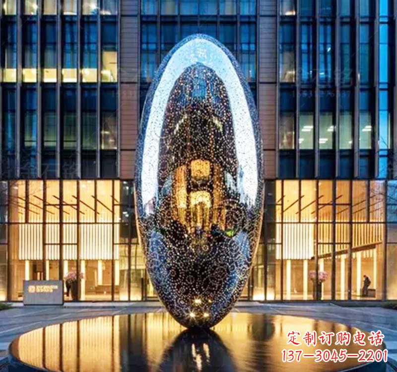南阳不锈钢圆环雕塑抽象艺术的完美诠释