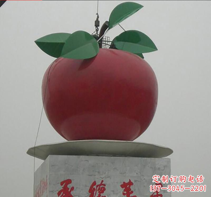 南阳不锈钢苹果雕塑一件充满艺术气息的作品