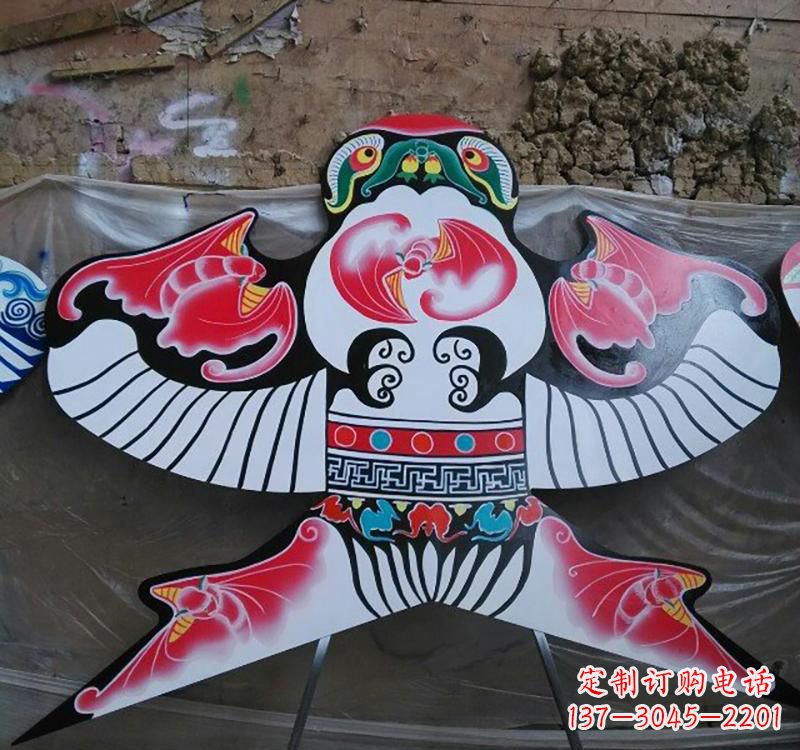 南阳精美的凤凰雕塑