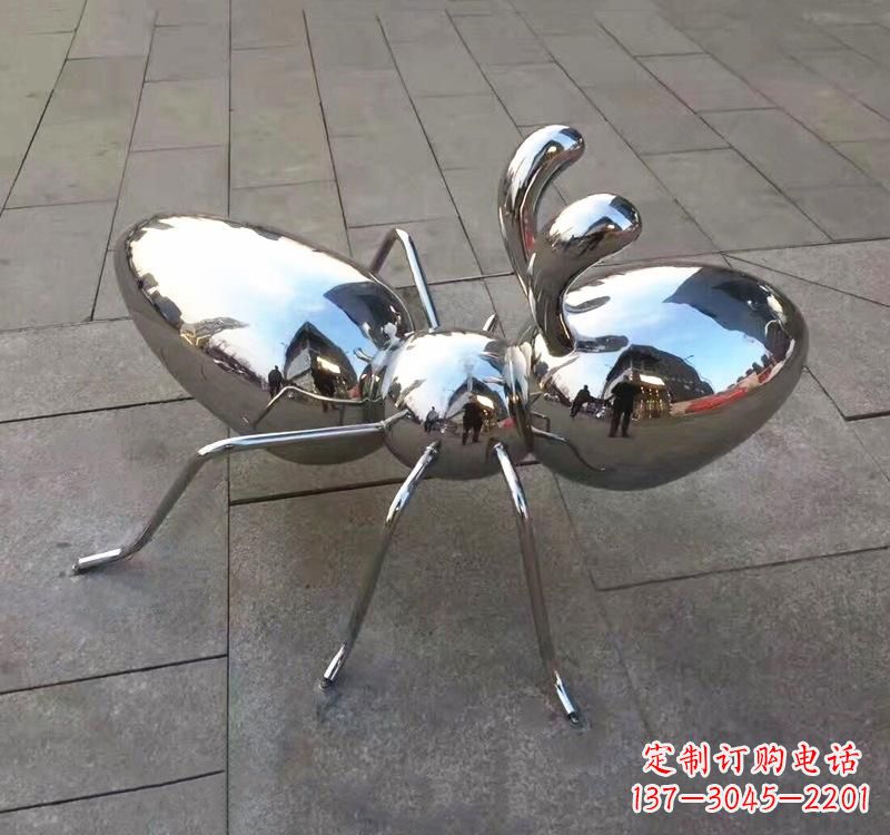 南阳不锈钢广场蚂蚁雕塑