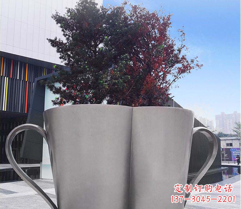 南阳不锈钢广场水杯花盆雕塑