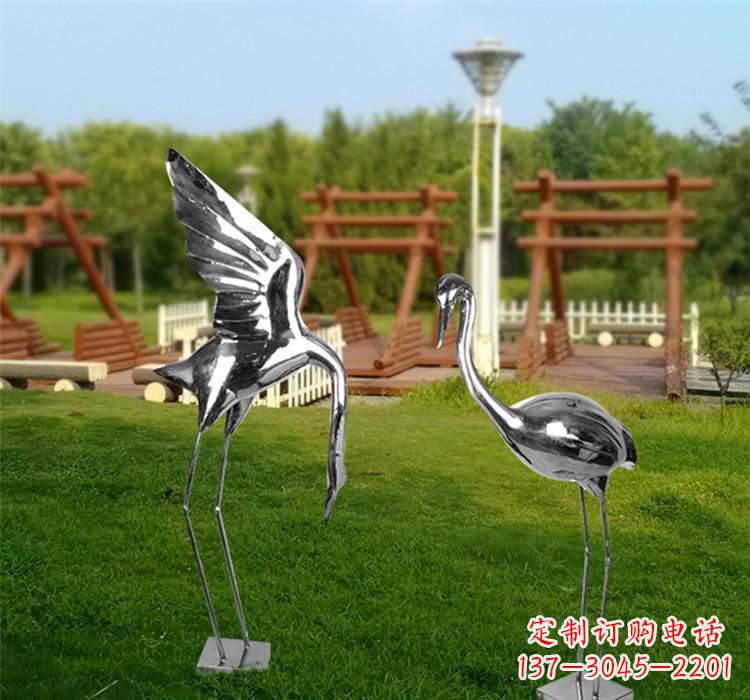 南阳不锈钢仙鹤雕塑艺术精美、气质高雅