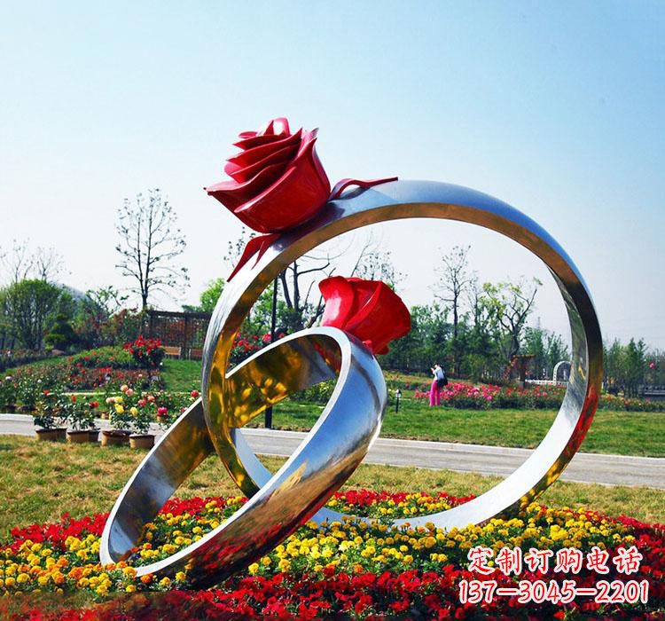 南阳精美不锈钢戒指雕塑