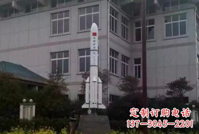 南阳不锈钢火箭雕塑给城市带来无限美