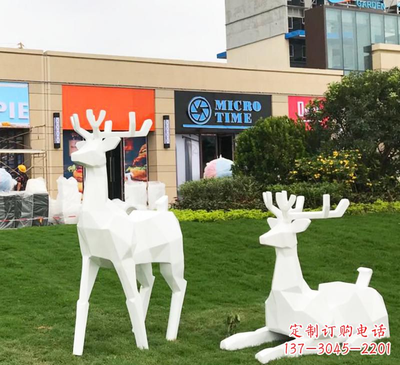南阳不锈钢小鹿雕塑艺术之美