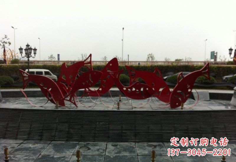 南阳不锈钢剪纸红鲤鱼雕塑