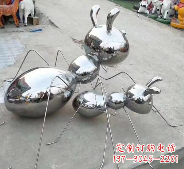南阳不锈钢镜面蚂蚁雕塑