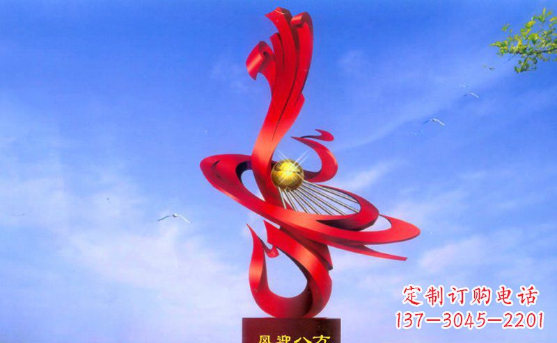 南阳不锈钢孔雀雕塑——迎接八方美好