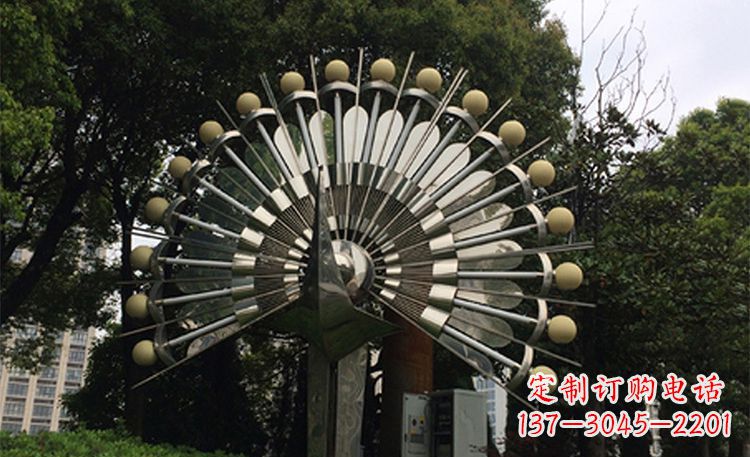 南阳美丽的不锈钢孔雀雕塑
