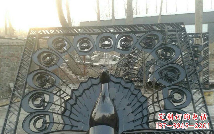 南阳不锈钢孔雀开屏景观雕塑