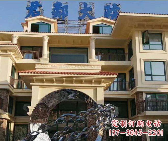 南阳不锈钢鲤鱼跃龙门雕塑——传承中国传统文化