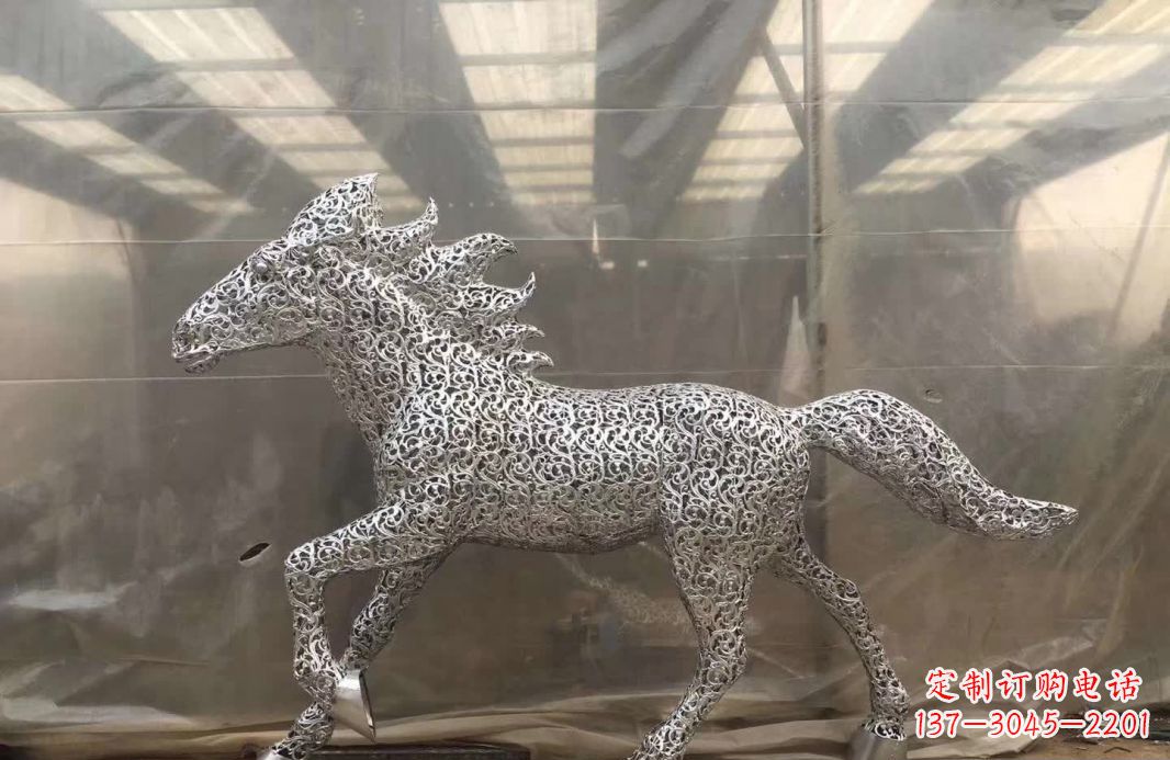 南阳不锈钢镂空奔跑马