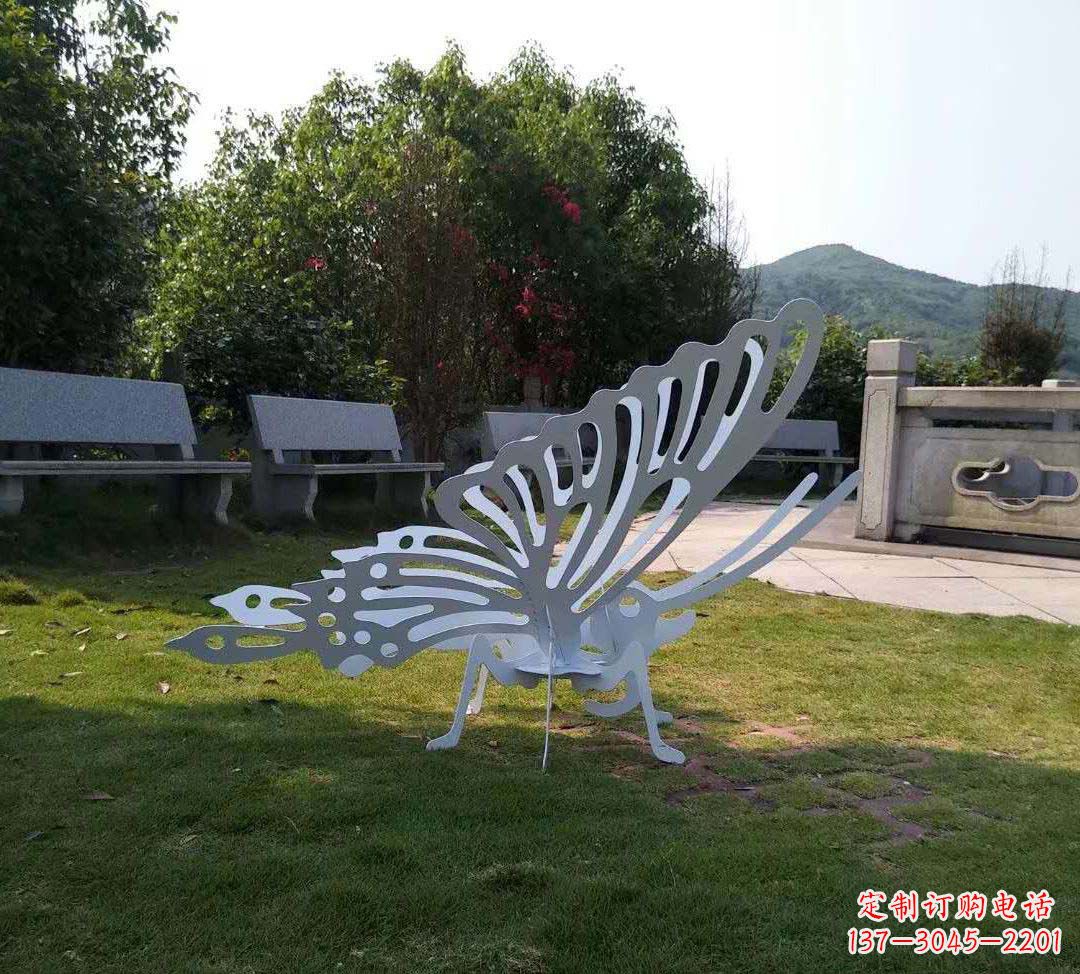 南阳不锈钢镂空蝴蝶装饰雕塑精美雕塑点缀美好生活