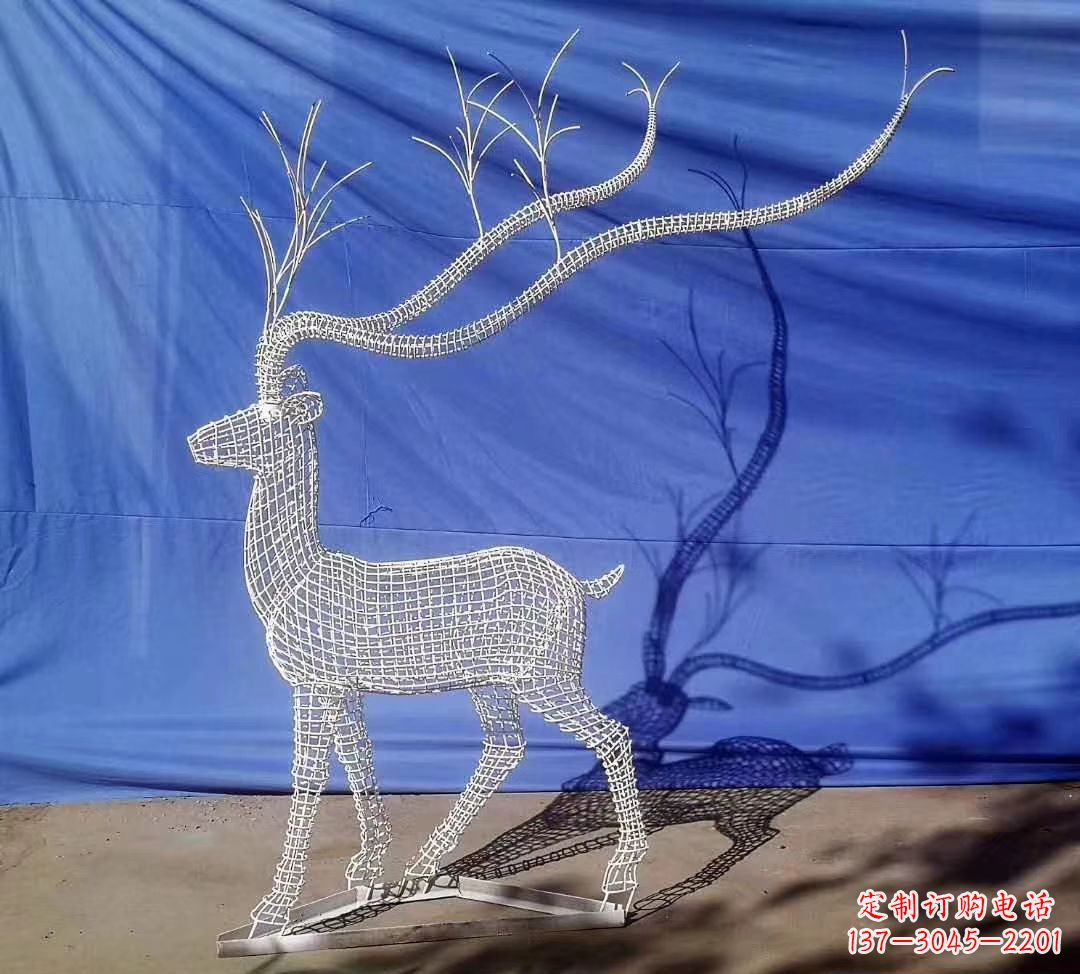 南阳不锈钢麋鹿雕塑精美的景观装饰品