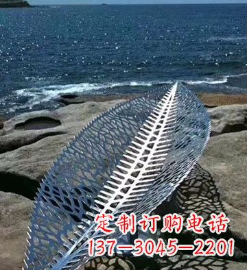 南阳不锈钢镂空树叶景观雕塑精致而又充满灵性