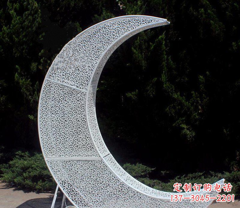 南阳不锈钢镂空月亮公园雕塑浪漫而又神奇
