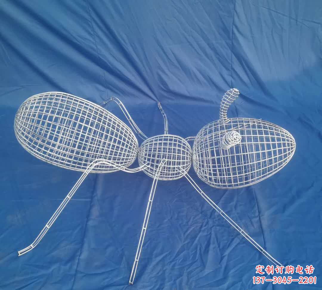 南阳不锈钢蚂蚁镂空雕塑1