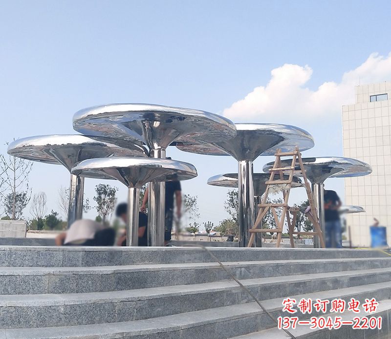 南阳艺术精美的不锈钢蘑菇公园雕塑