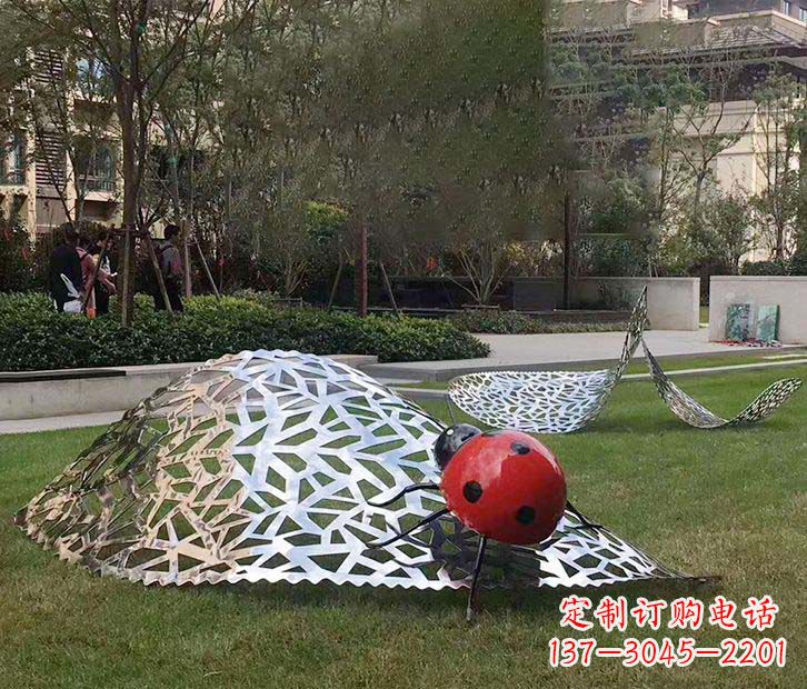 南阳不锈钢瓢虫造型雕塑