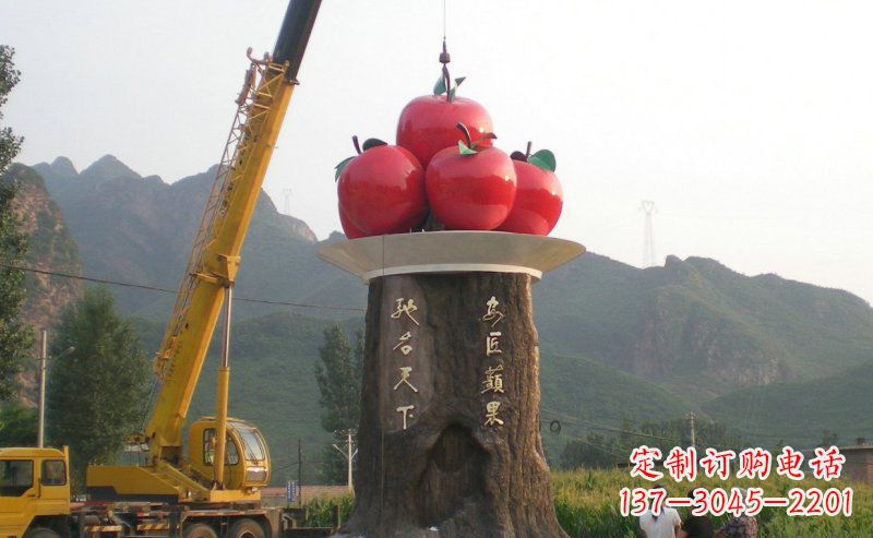 南阳不锈钢苹果雕塑艺术与科技的结合