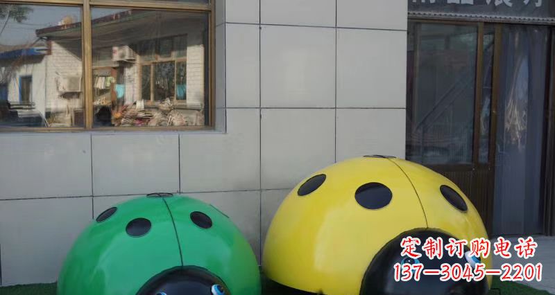 南阳不锈钢瓢虫雕塑精致而富有艺术感