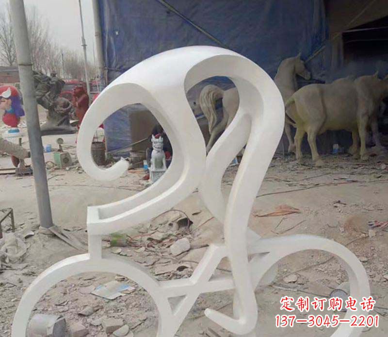 南阳不锈钢自行车雕塑——景观的点缀