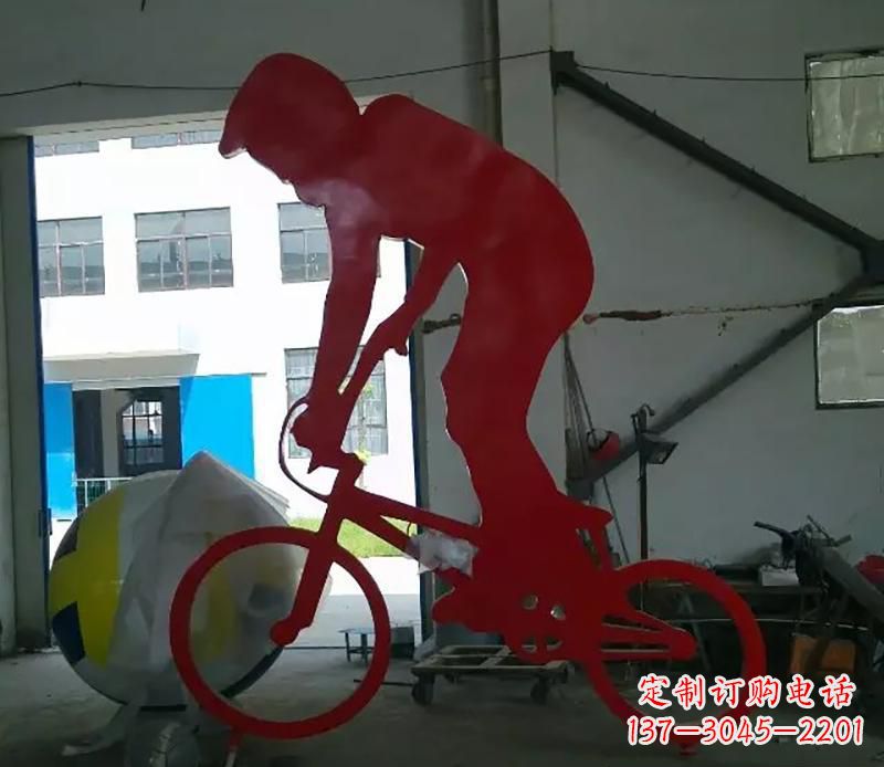 南阳不锈钢自行车雕塑激发自行车运动的热情