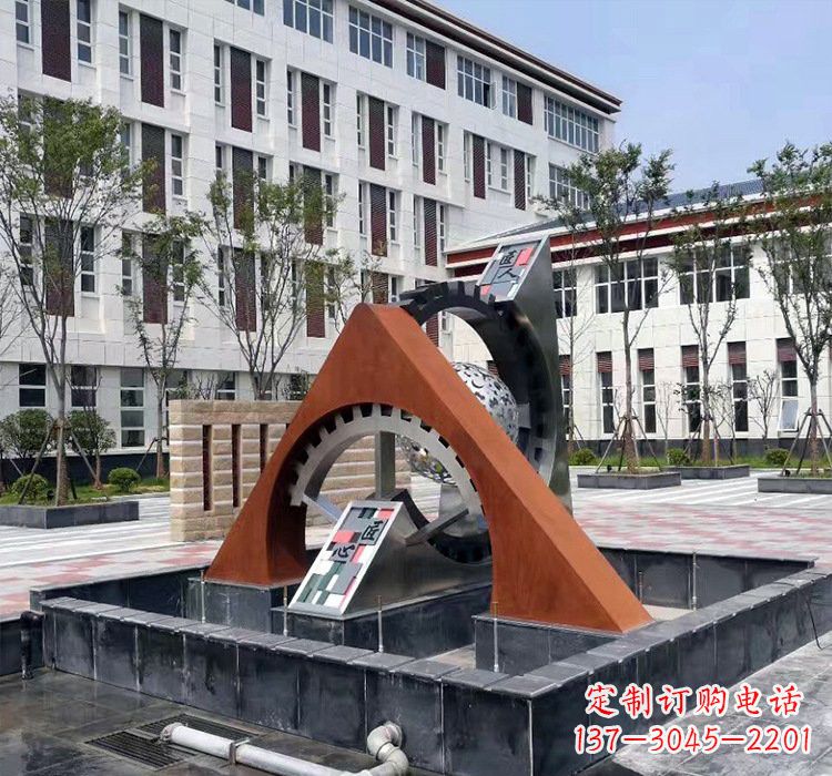 南阳不锈钢齿轮雕塑精湛工艺展现匠心