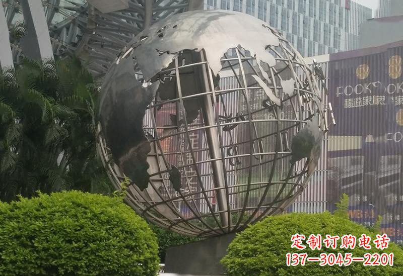 南阳不锈钢地球仪雕塑一个精美的艺术品
