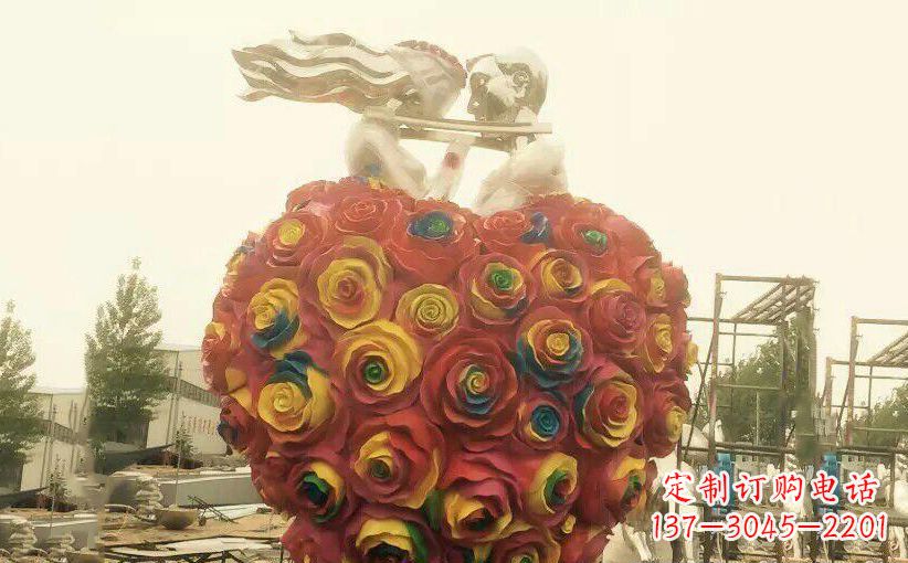 南阳浪漫之美——不锈钢情侣结婚雕塑