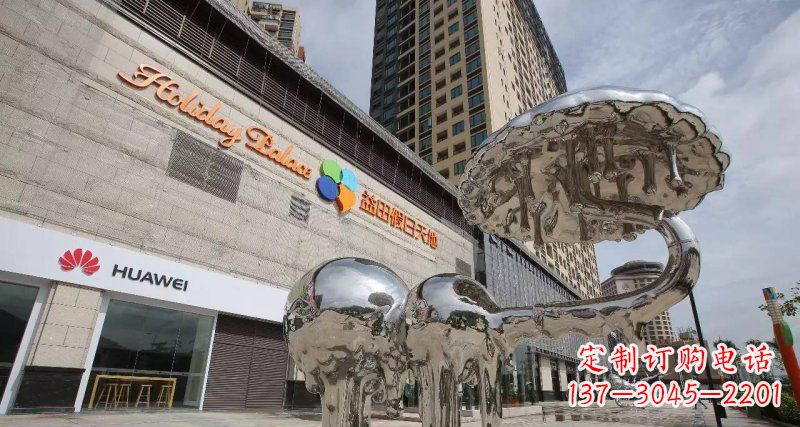 南阳不锈钢门前的大象雕塑
