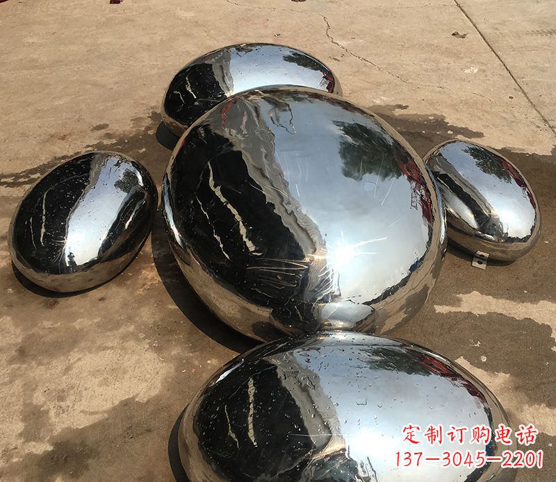 南阳精致灵动的不锈钢水滴雕塑