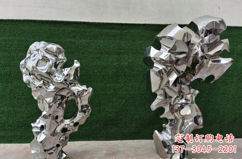 南阳精美太湖石雕塑